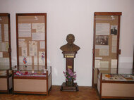 Pamätná izba venovaná slovenskému básnikovi Valentínovi  Beniakovi (copyright peter smolinský 2012)
